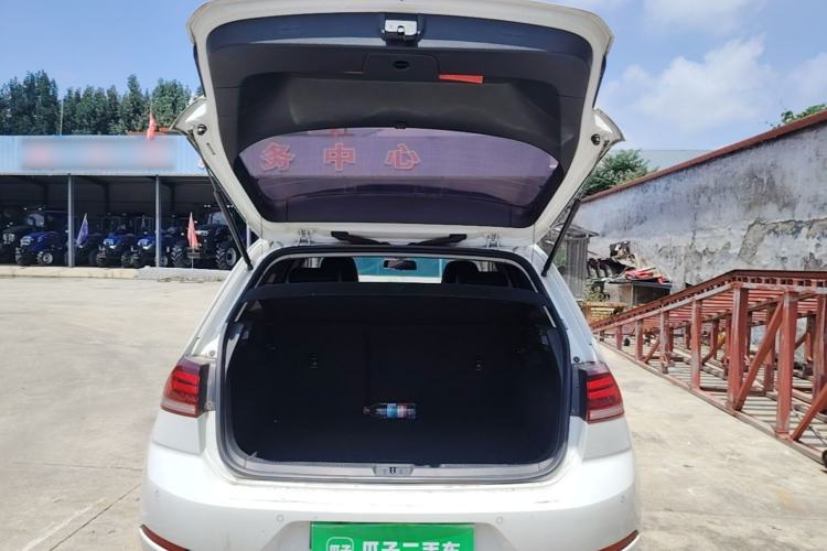 Used Volkswagen Golf 2018 1.6L Automatic Comfort Model Trunk