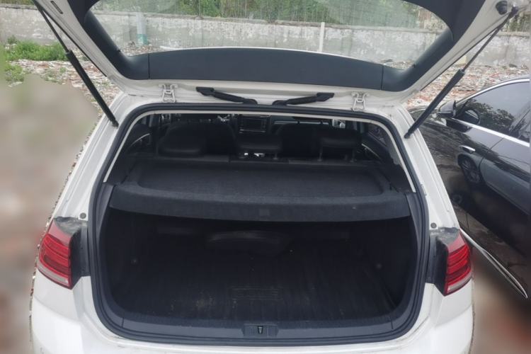 Used Volkswagen Golf 2018 1.6L Automatic Comfort Model Trunk