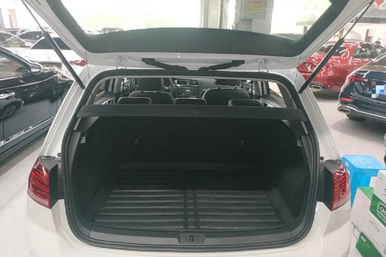 Used Volkswagen Golf 2018 230TSI Automatic Comfort Model Trunk