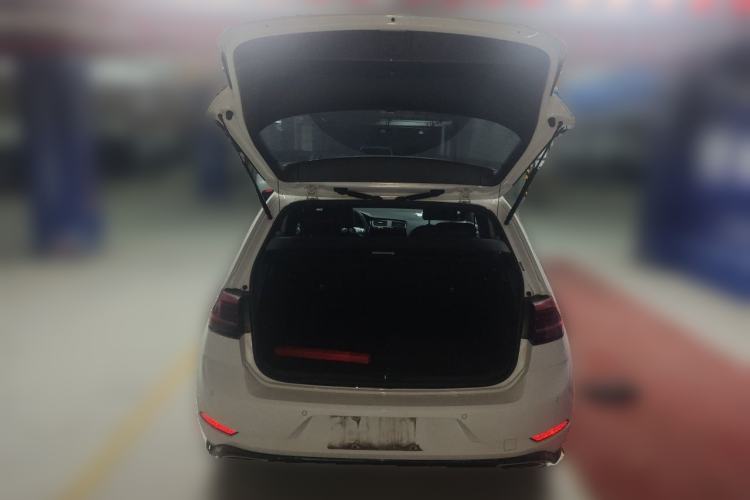 Used Volkswagen Golf 2018 280TSI Automatic R-Line Model Trunk