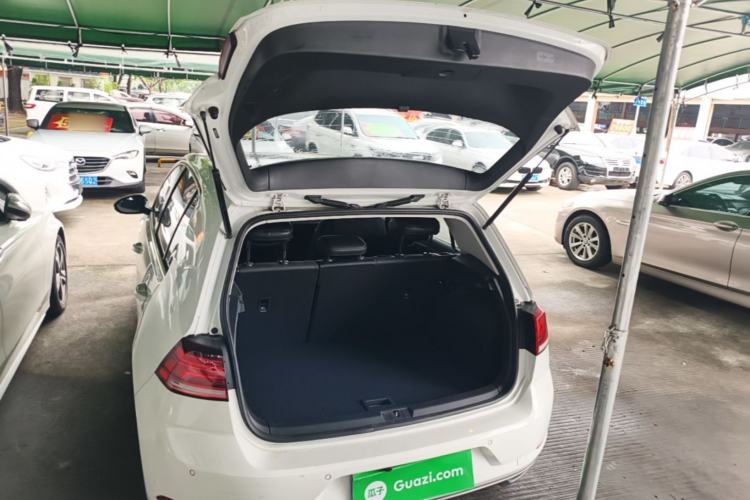 Used Volkswagen Golf 2018 230TSI Automatic Comfort Model Trunk