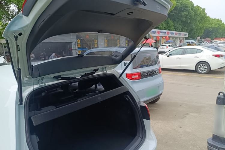 Used Volkswagen Golf 2018 280TSI Automatic R-Line Model Trunk