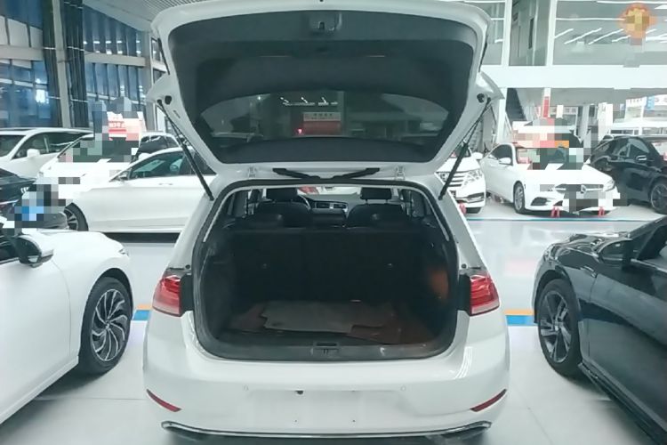 Used Volkswagen Golf 2018 230TSI Automatic Comfort Model Trunk