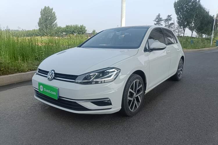 Used Volkswagen Golf 2018 230TSI Automatic Luxury Version Guazi used car, China used car export, Used car for sale, Used cars, Cheapest cars for sale