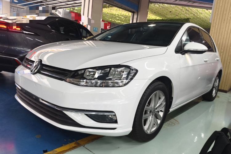 Used Volkswagen Golf 2018 230TSI Automatic Comfort Model Guazi used car, China used car export, Used car for sale, Used  cars, Cheapest cars for sale