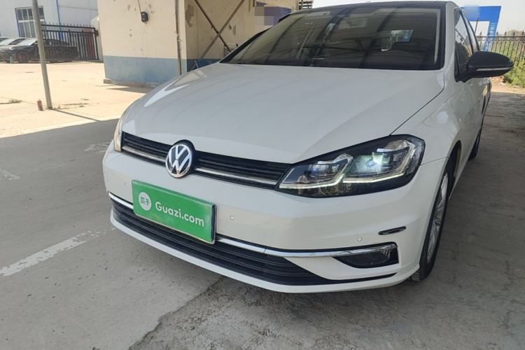 Used Volkswagen Golf 2018 230TSI Automatic Comfort Model Guazi used car, China used car export, Used car for sale, Used  cars, Cheapest cars for sale