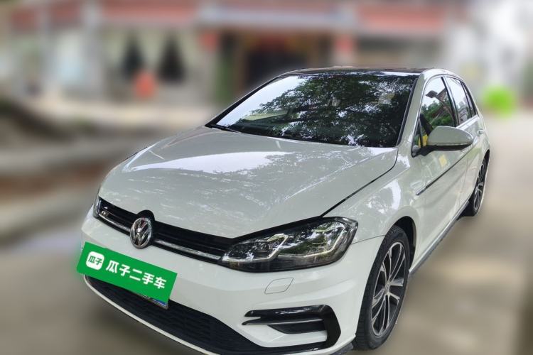 Used Volkswagen Golf 2018 280TSI Automatic R-Line Model Guazi used car, China used car export, Used car for sale, Used Volkswagen cars, Cheapest cars for sale