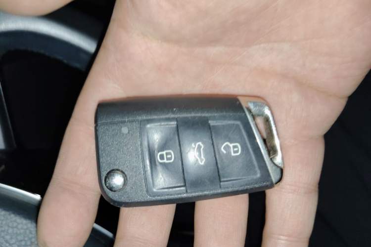 Used Volkswagen Golf 2018 230TSI Automatic Luxury Version Vehicle Key