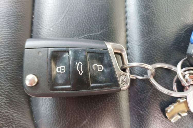 Used Volkswagen Golf 2018 280TSI Automatic R-Line Model Vehicle Key