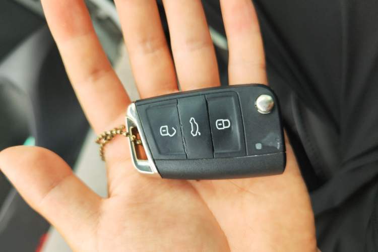 Used Volkswagen Golf 2018 230TSI Automatic Luxury Version Vehicle Key