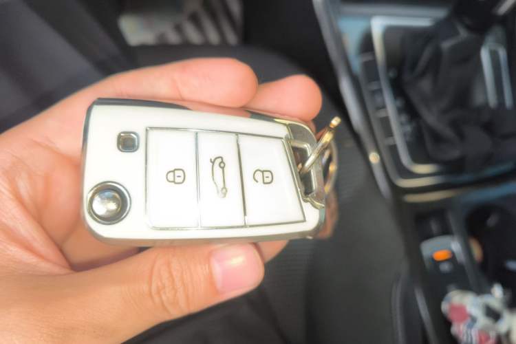 Used Volkswagen Golf 2018 230TSI Automatic Comfort Model Vehicle Key