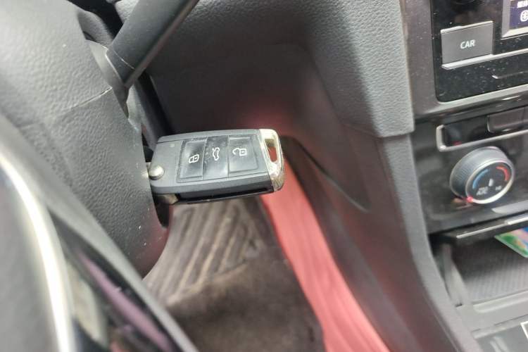 Used Volkswagen Golf 2018 230TSI Automatic Comfort Model Vehicle Key