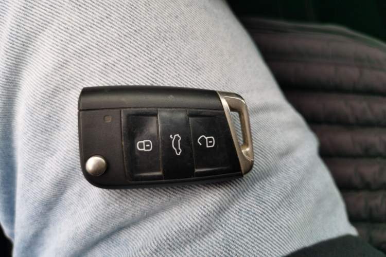 Used Volkswagen Golf 2018 230TSI Automatic Luxury Version Vehicle Key