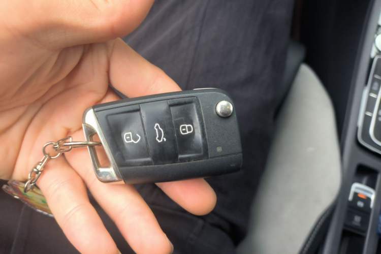 Used Volkswagen Golf 2018 280TSI Automatic R-Line Model Vehicle Key
