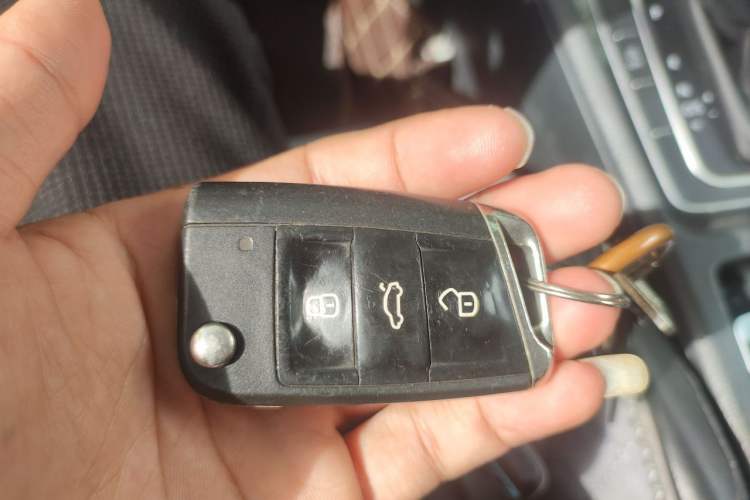 Used Volkswagen Golf 2018 230TSI Automatic Luxury Version Vehicle Key