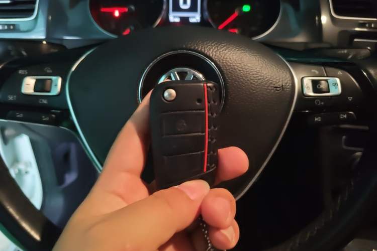 Used Volkswagen Golf 2018 230TSI Automatic Luxury Version Vehicle Key
