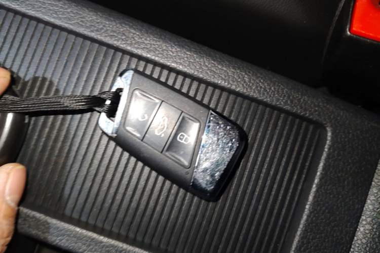 Used Volkswagen Golf 2018 280TSI Automatic R-Line Model Vehicle Key
