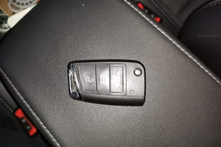 Used Volkswagen Golf 2018 230TSI Automatic Comfort Model Vehicle Key