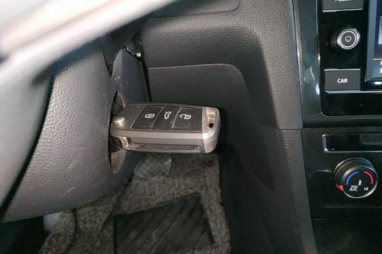 Used Volkswagen Golf 2018 1.6L Automatic Comfort Model Vehicle Key