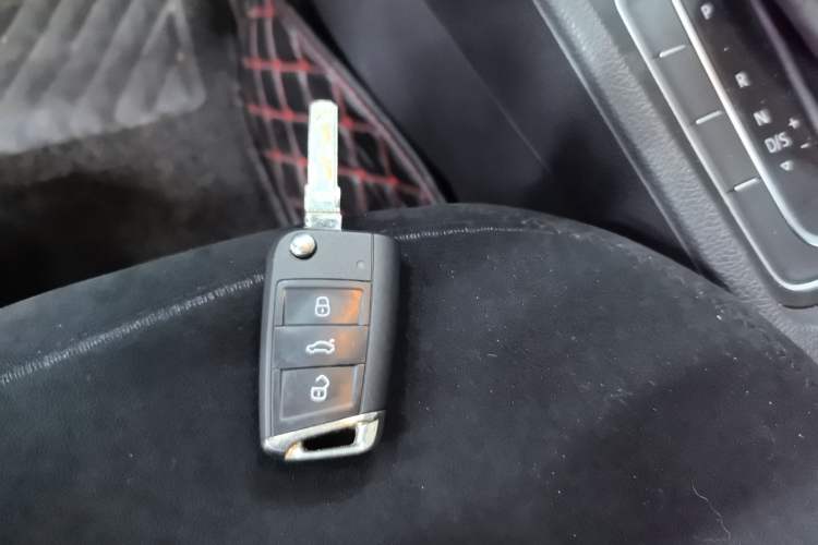 Used Volkswagen Golf 2018 1.6L Automatic Comfort Model Vehicle Key