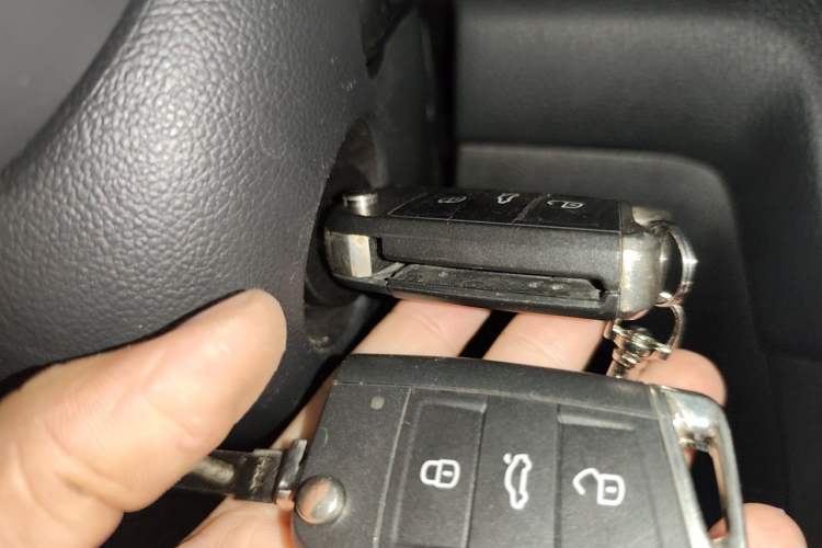 Used Volkswagen Golf 2018 230TSI Manual Comfort Version Vehicle Key