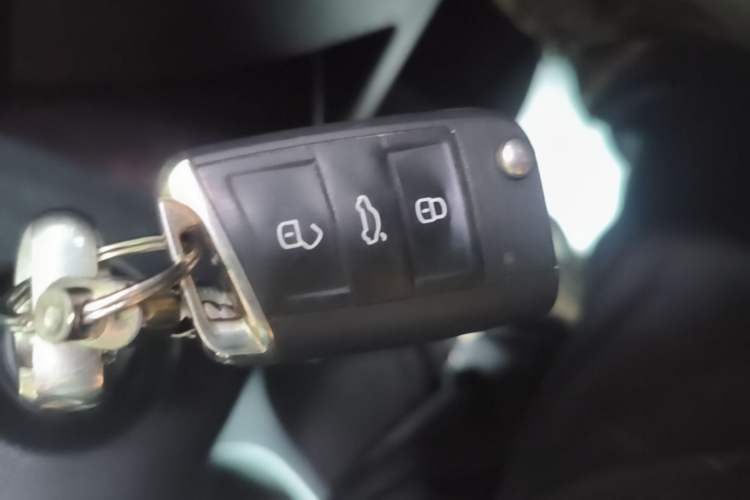 Used Volkswagen Golf 2018 230TSI Automatic Comfort Model Vehicle Key