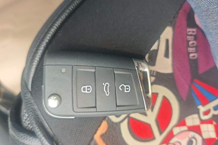 Used Volkswagen Golf 2018 230TSI Automatic Comfort Model Vehicle Key