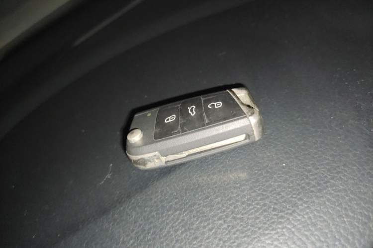 Used Volkswagen Golf 2018 280TSI Automatic R-Line Model Vehicle Key