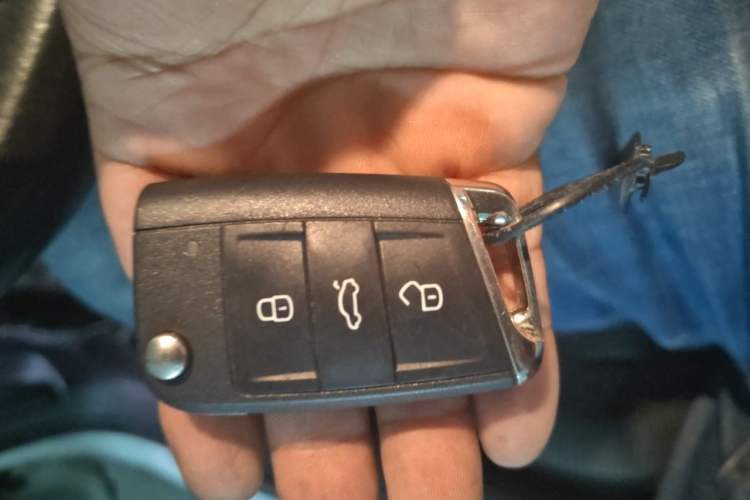 Used Volkswagen Golf 2018 230TSI Automatic Comfort Model Vehicle Key