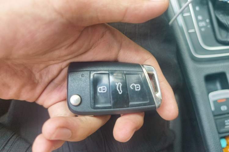 Used Volkswagen Golf 2018 230TSI Automatic Comfort Model Vehicle Key