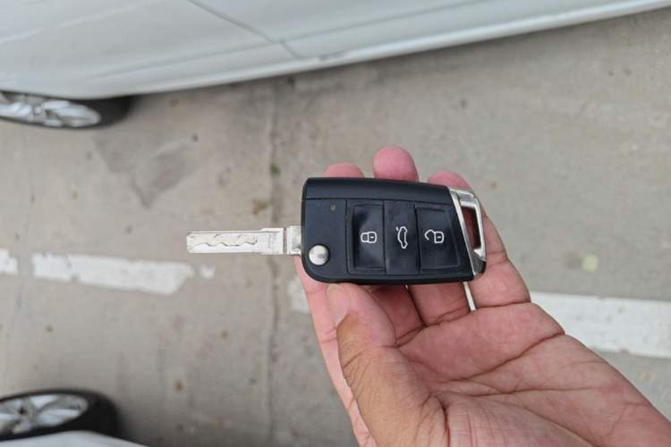 Used Volkswagen Golf 2018 230TSI Automatic Comfort Model Vehicle Key