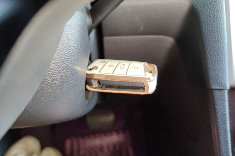 Used Volkswagen Golf 2018 230TSI Automatic Comfort Model Vehicle Key