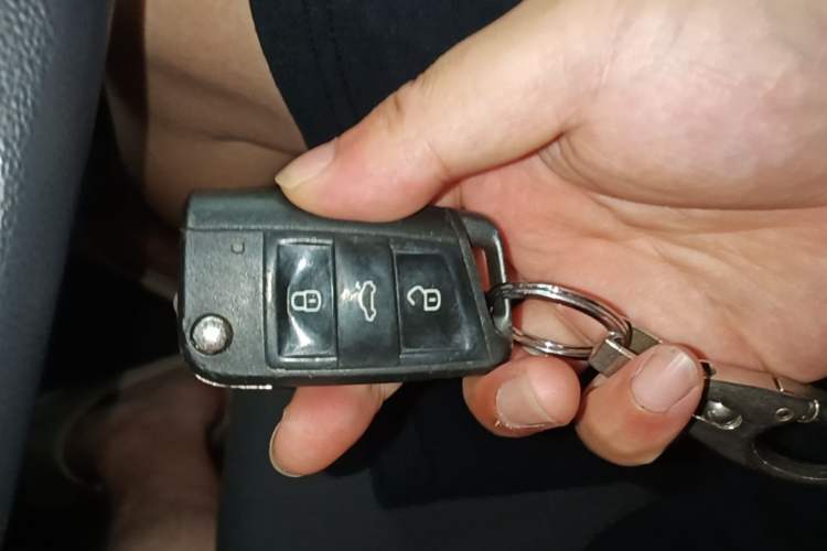 Used Volkswagen Golf 2018 1.6L Automatic Fashion Model Vehicle Key
