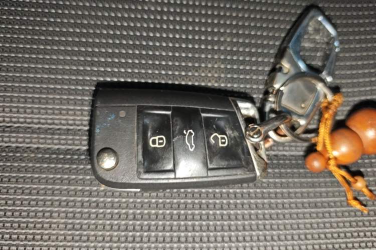 Used Volkswagen Golf 2018 230TSI Automatic Comfort Model Vehicle Key