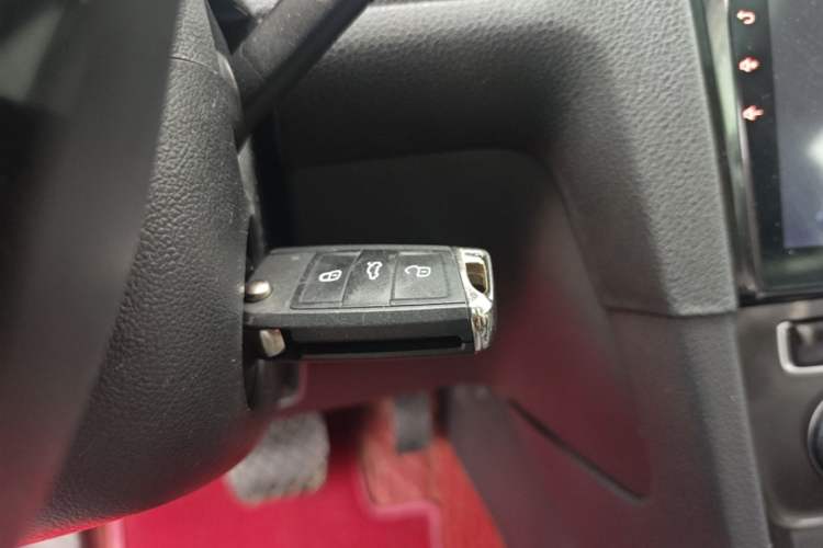 Used Volkswagen Golf 2018 1.6L Automatic Comfort Model Vehicle Key