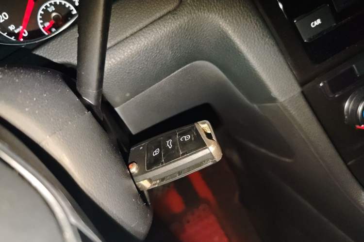 Used Volkswagen Golf 2018 230TSI Automatic Comfort Model Vehicle Key