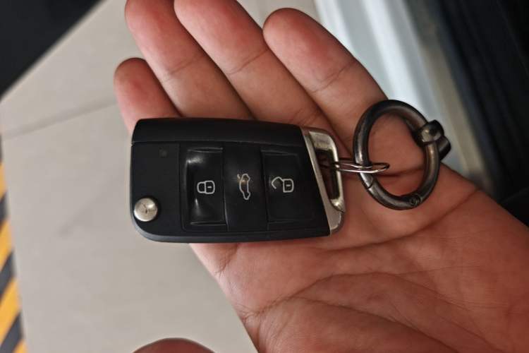 Used Volkswagen Golf 2018 230TSI Automatic Comfort Model Vehicle Key