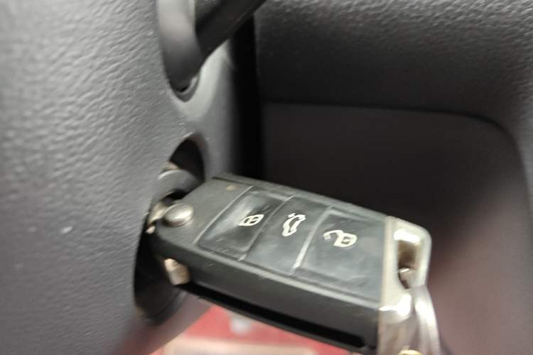 Used Volkswagen Golf 2018 230TSI Automatic Comfort Model Vehicle Key