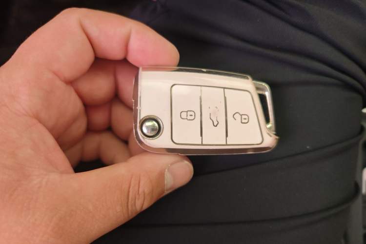 Used Volkswagen Golf 2018 230TSI Automatic Luxury Version Vehicle Key
