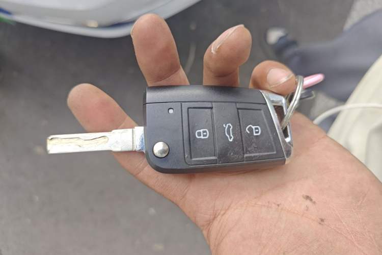 Used Volkswagen Golf 2018 230TSI Automatic Comfort Model Vehicle Key