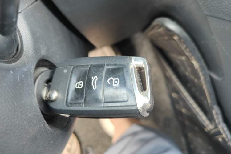 Used Volkswagen Golf 2018 230TSI Automatic Comfort Model Vehicle Key