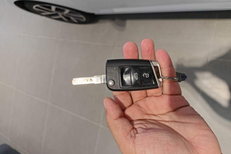 Used Volkswagen Golf 2018 230TSI Automatic Luxury Version Vehicle Key