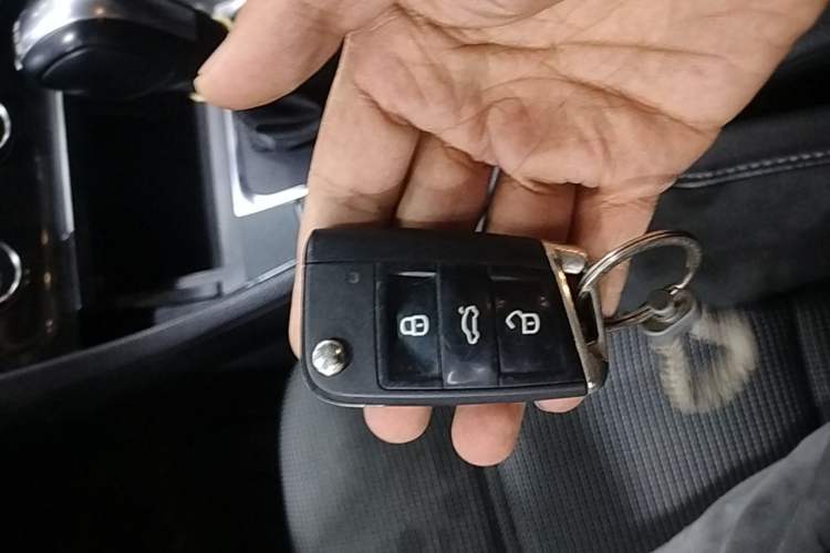 Used Volkswagen Golf 2018 230TSI Automatic Comfort Model Vehicle Key