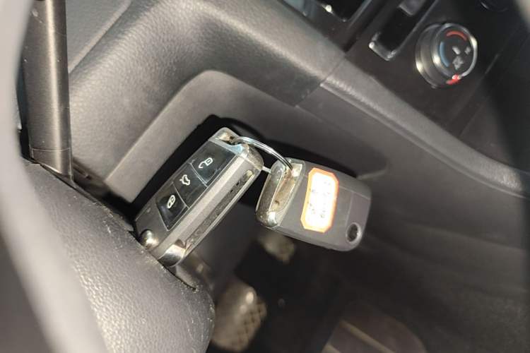 Used Volkswagen Golf 2018 230TSI Automatic Comfort Model Vehicle Key