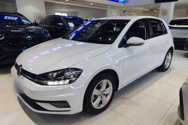 Used Volkswagen Golf 2018 1.6L Manual Fashion Edition
