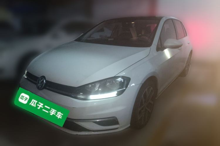 Used Volkswagen Golf 2018 230TSI Automatic Luxury Version Guazi used car, China used car export, Used car for sale, Used cars, Cheapest cars for sale
