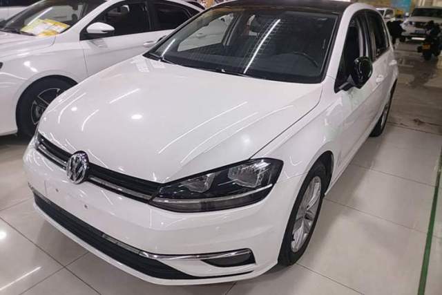 Ojetý Volkswagen Golf 2018 230TSI Automatic Comfort Model
