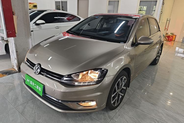Used Volkswagen Golf 2018 230TSI Automatic Luxury Version Guazi used car, China used car export, Used car for sale, Used  cars, Cheapest cars for sale