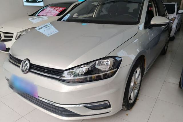 Used Volkswagen Golf 2018 1.6L Automatic Fashion Model