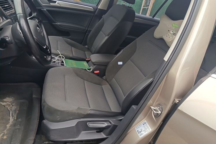 Used Volkswagen Golf 2018 230TSI Automatic Comfort Model Driver Seat